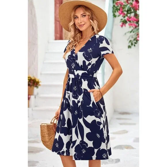 Women's Summer Short Sleeve V-Neck Floral Short Party Dress with Pockets - Picture 5 of 6